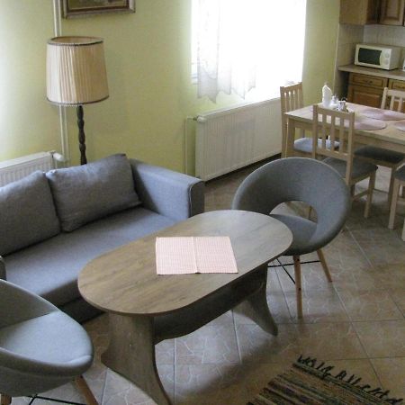 Modern Apartment In Carlsbad With Garden Karlovy Vary Eksteriør bilde