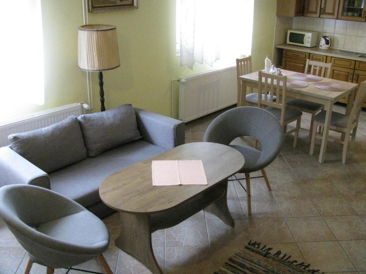Modern Apartment In Carlsbad With Garden Karlovy Vary Eksteriør bilde