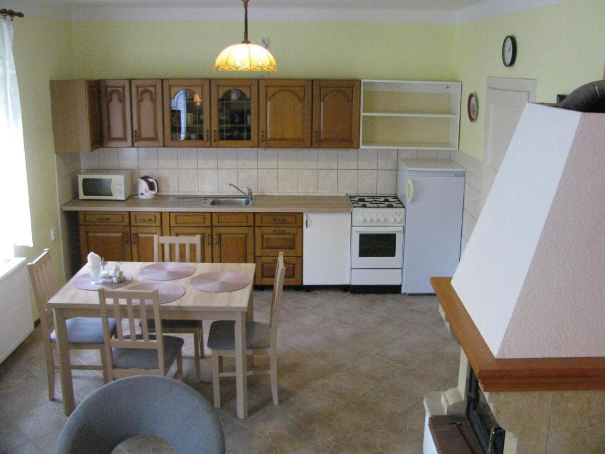 Modern Apartment In Carlsbad With Garden Karlovy Vary Eksteriør bilde